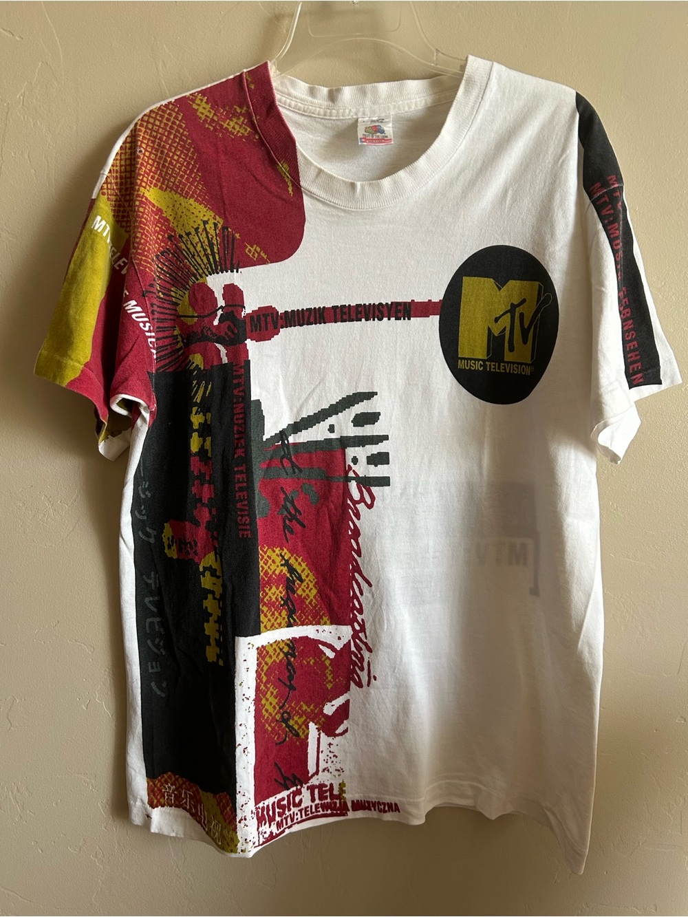 1990’s Fruit of the Loom Vintage MTV Tshirt Size L